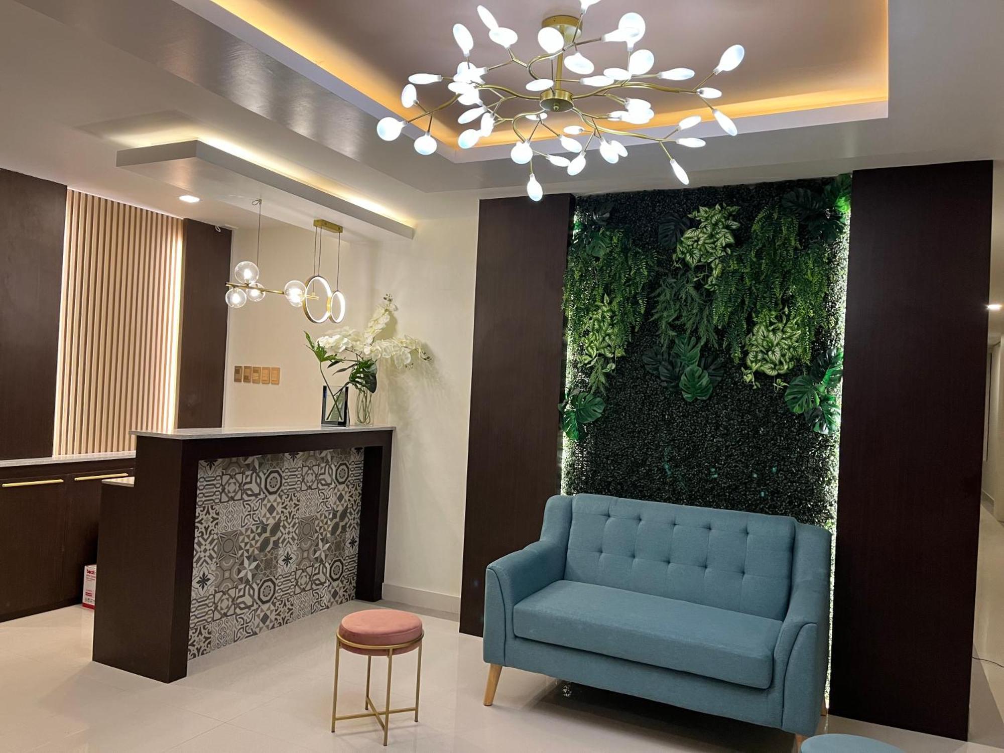 717 Residences Iloilo City Eksteriør billede