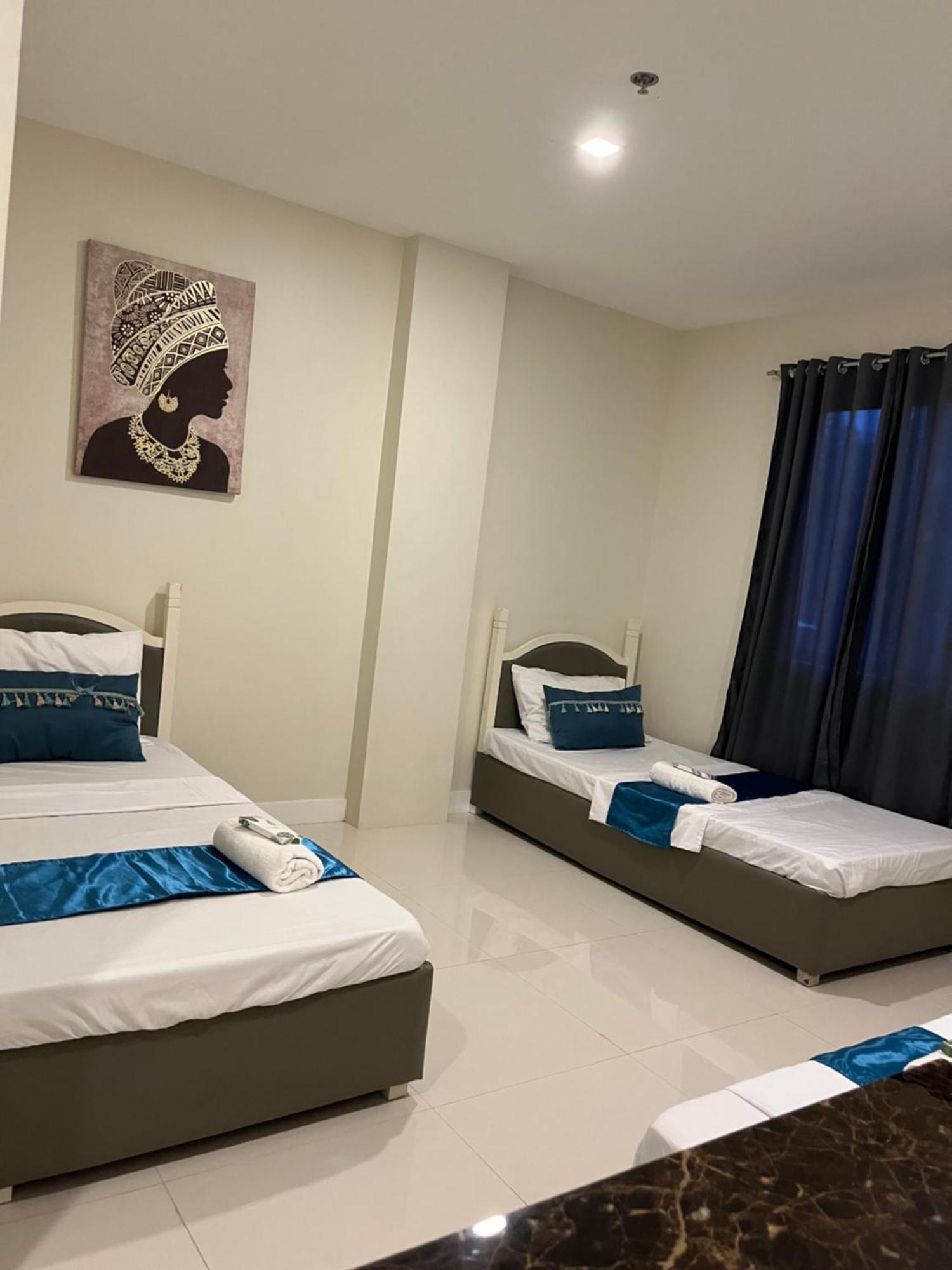 717 Residences Iloilo City Eksteriør billede